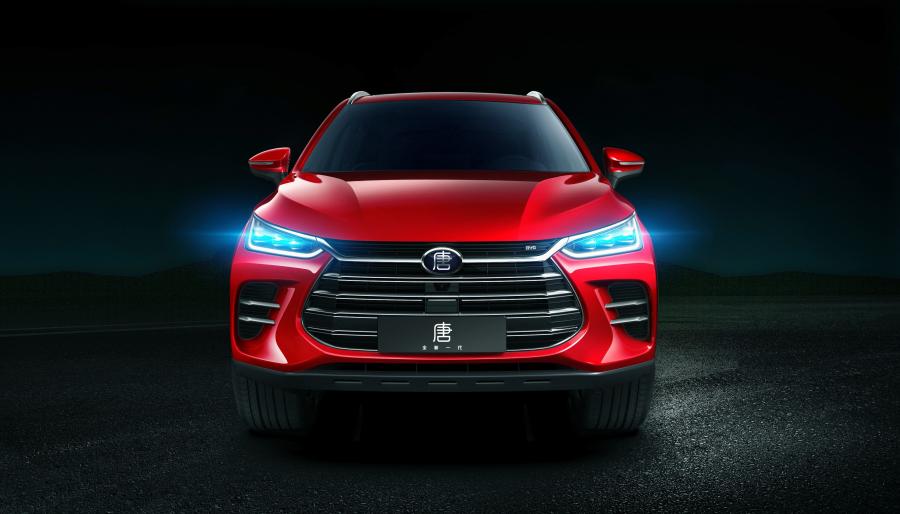  BYD Tang DM 2018 года  (фото 2 из 27)